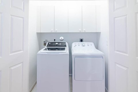 Снять в аренду таунхаус в Стьюарт, Флорида 4 комнаты, 157.84м2, № 2242538 - фото 28