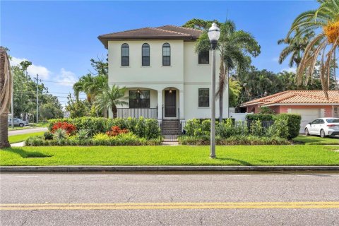 Villa ou maison à vendre à Saint Petersburg, Floride: 5 chambres, 279.54 m2 № 1795326 - photo 4