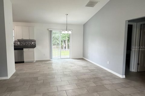 Villa ou maison à louer à Ocala, Floride: 3 chambres, 115.76 m2 № 2418760 - photo 3