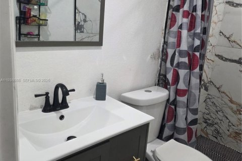 Villa ou maison à vendre à Miami, Floride: 3 chambres, 113.81 m2 № 1995767 - photo 7