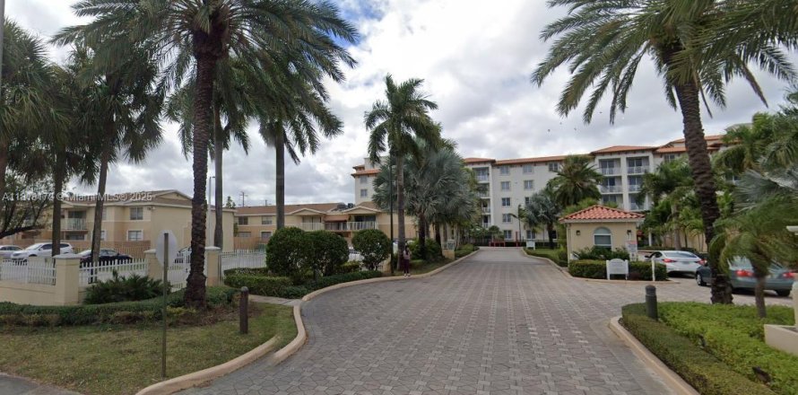 Condo in Doral, Florida, 2 bedrooms № 1775163