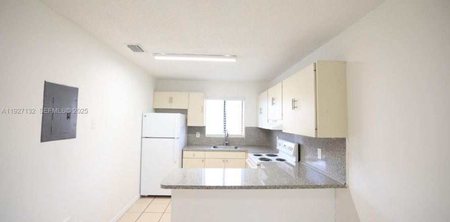 Appartement à Hialeah, Floride 2 chambres, 74.32 m2 № 1985991