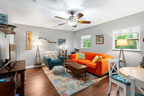 Casa en venta en Gainesville, Florida, 3 dormitorios, 92.62 m2 № 1899891 - foto 5