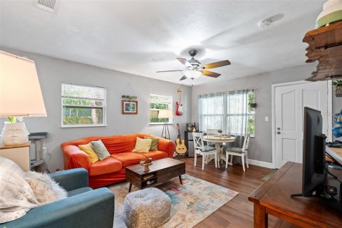 Casa en venta en Gainesville, Florida, 3 dormitorios, 92.62 m2 № 1899891 - foto 4