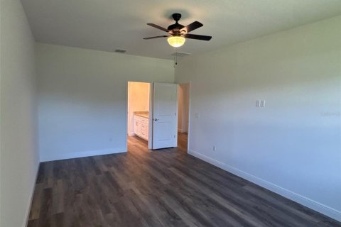 House in Apopka, Florida 3 bedrooms, 173.45 sq.m. № 2206622 - photo 9
