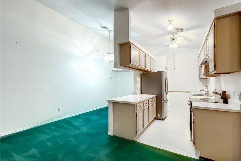 Купить виллу или дом в Виро-Бич, Флорида 6 комнат, 111.48м2, № 989378 - фото 1