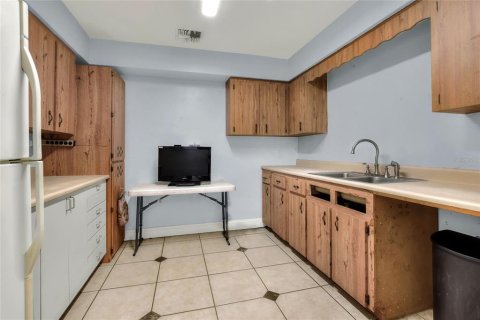 Купить коммерческую недвижимость в Лейкленд, Флорида 225.94м2, № 1386712 - фото 14
