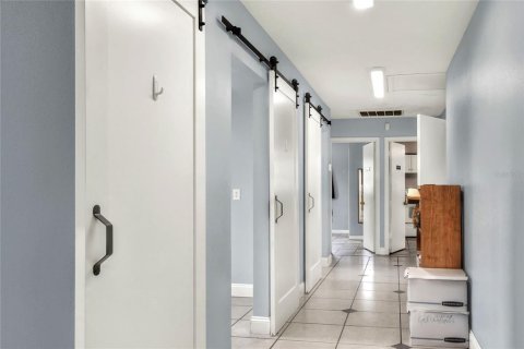 Купить коммерческую недвижимость в Лейкленд, Флорида 225.94м2, № 1386712 - фото 16