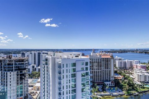 Copropriété à vendre à Sarasota, Floride: 4 chambres, 457.64 m2 № 2125298 - photo 5