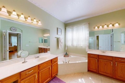 Villa ou maison à vendre à Winter Garden, Floride: 4 chambres, 294.59 m2 № 2398630 - photo 9