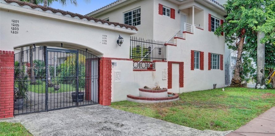 Condo in Miami Beach, Florida, 1 bedroom  № 1956985