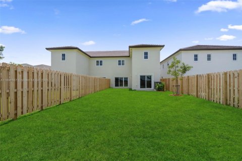 Купить таунхаус в Майами, Флорида 5 спален, № 1949847 - фото 11