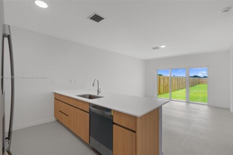 Купить таунхаус в Майами, Флорида 5 спален, № 1949847 - фото 6