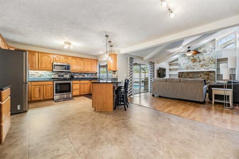 Casa en alquiler en Safety Harbor, Florida, 4 dormitorios, 224.64 m2 № 1106556 - foto 10
