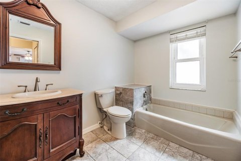 Casa en alquiler en Safety Harbor, Florida, 4 dormitorios, 224.64 m2 № 1106556 - foto 25
