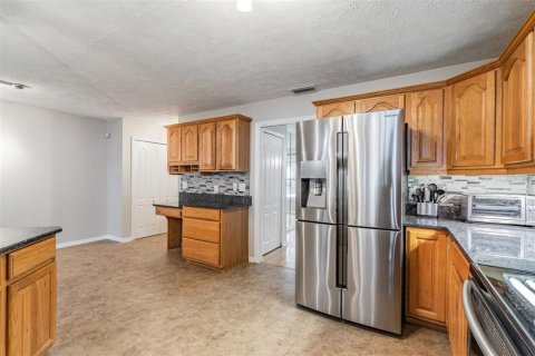 Casa en alquiler en Safety Harbor, Florida, 4 dormitorios, 224.64 m2 № 1106556 - foto 6