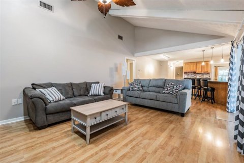 Casa en alquiler en Safety Harbor, Florida, 4 dormitorios, 224.64 m2 № 1106556 - foto 13