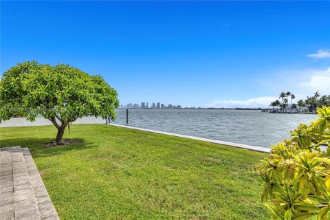 Terreno en venta en North Bay Village, Florida № 1931252 - foto 3