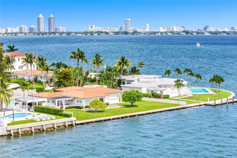 Terreno en venta en North Bay Village, Florida № 1931252 - foto 4