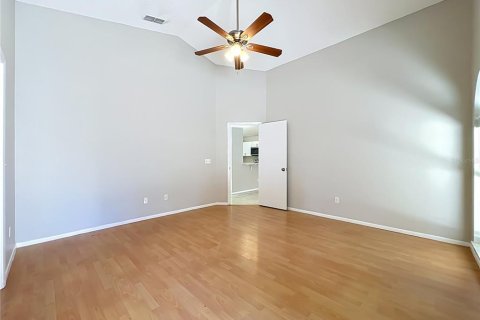 House in Apopka, Florida 3 bedrooms, 176.24 sq.m. № 2318715 - photo 20