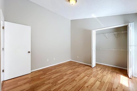 House in Apopka, Florida 3 bedrooms, 176.24 sq.m. № 2318715 - photo 26