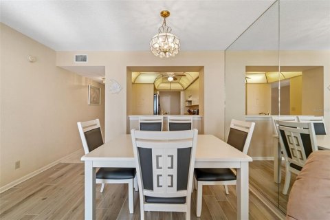 Condominio en alquiler en Saint Petersburg, Florida, 2 dormitorios, 100.33 m2 № 1614410 - foto 12