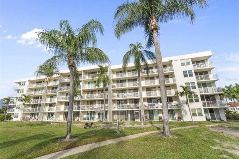 Condominio en alquiler en Saint Petersburg, Florida, 2 dormitorios, 100.33 m2 № 1614410 - foto 25