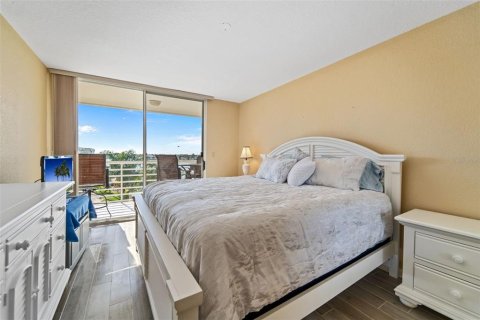 Condominio en alquiler en Saint Petersburg, Florida, 2 dormitorios, 100.33 m2 № 1614410 - foto 18