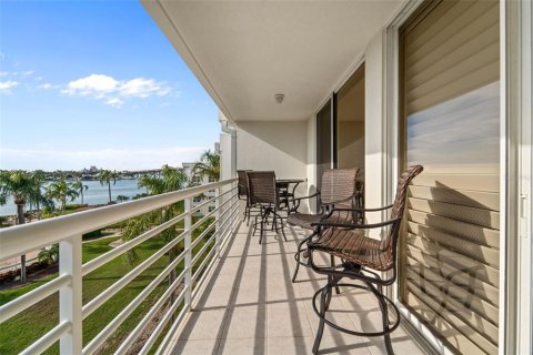 Condominio en alquiler en Saint Petersburg, Florida, 2 dormitorios, 100.33 m2 № 1614410 - foto 4
