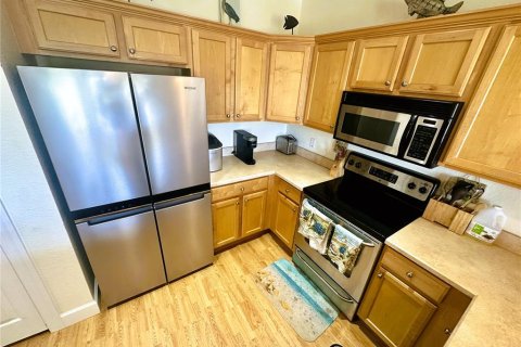 Condo in Horseshoe Beach, Florida, 2 bedrooms  № 1550444 - photo 15