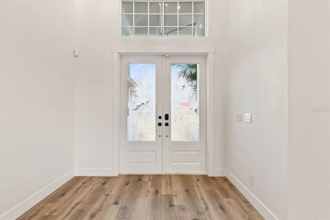 House in Clearwater, Florida 5 bedrooms, 423.45 sq.m. № 2294729 - photo 6