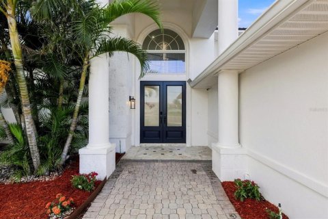 House in Clearwater, Florida 5 bedrooms, 423.45 sq.m. № 2294729 - photo 5