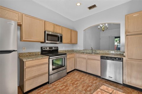 Touwnhouse à vendre à Orlando, Floride: 3 chambres, 143.35 m2 № 2198082 - photo 8
