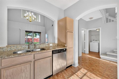 Touwnhouse à vendre à Orlando, Floride: 3 chambres, 143.35 m2 № 2198082 - photo 10