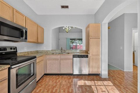Touwnhouse à vendre à Orlando, Floride: 3 chambres, 143.35 m2 № 2198082 - photo 9