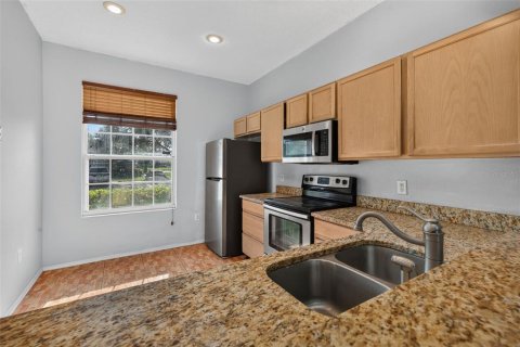 Touwnhouse à vendre à Orlando, Floride: 3 chambres, 143.35 m2 № 2198082 - photo 11