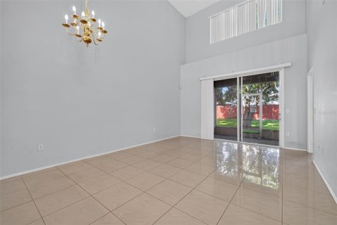 Touwnhouse à vendre à Orlando, Floride: 3 chambres, 143.35 m2 № 2198082 - photo 12