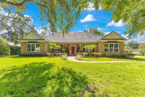Casa en venta en Orlando, Florida, 4 dormitorios, 348.2 m2 № 1719598 - foto 1