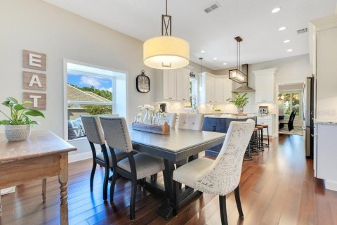 Casa en venta en Orlando, Florida, 4 dormitorios, 348.2 m2 № 1719598 - foto 10