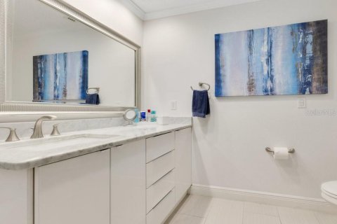 Casa en venta en Orlando, Florida, 4 dormitorios, 348.2 m2 № 1719598 - foto 27