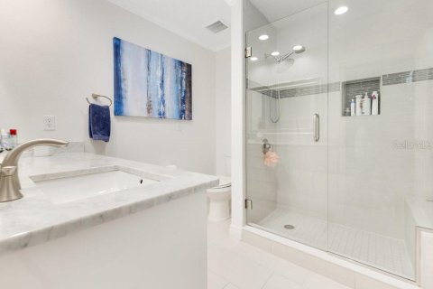 Casa en venta en Orlando, Florida, 4 dormitorios, 348.2 m2 № 1719598 - foto 28