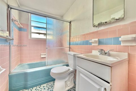 Copropriété à louer à Miami Beach, Floride: 38.55 m2 № 1998311 - photo 7