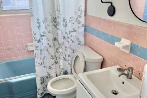 Copropriété à louer à Miami Beach, Floride: 38.55 m2 № 1998311 - photo 6