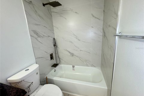 Купить кондоминиум в Киссимми, Флорида 4 комнаты, 87.05м2, № 1916004 - фото 11