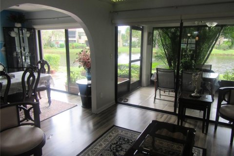 Copropriété à louer à Saint Petersburg, Floride: 2 chambres, 109.62 m2 № 2402850 - photo 15