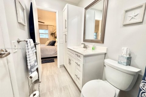 Condo in Lauderdale Lakes, Florida, 1 bedroom  № 2038117 - photo 23