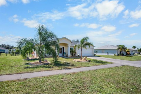 Villa ou maison à vendre à Port Charlotte, Floride: 3 chambres, 168.62 m2 № 2419336 - photo 28