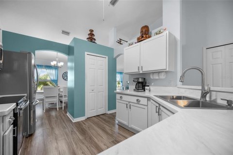 Villa ou maison à vendre à Port Charlotte, Floride: 3 chambres, 168.62 m2 № 2419336 - photo 9