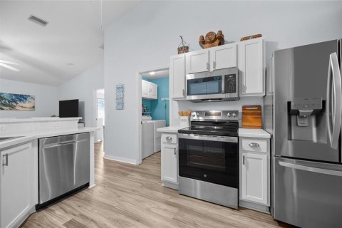 Villa ou maison à vendre à Port Charlotte, Floride: 3 chambres, 168.62 m2 № 2419336 - photo 7