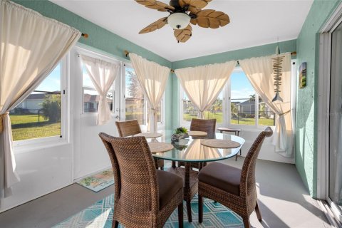 Villa ou maison à vendre à Port Charlotte, Floride: 3 chambres, 168.62 m2 № 2419336 - photo 21